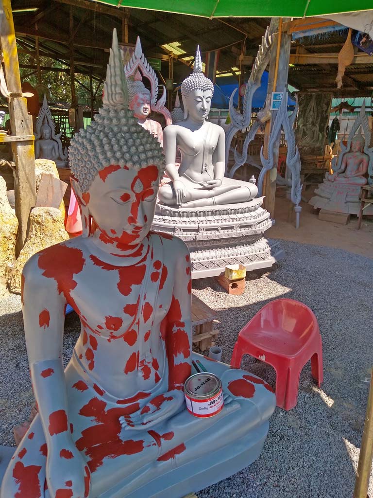 buddha-casting-factory-phitsanulok-mit-kindern