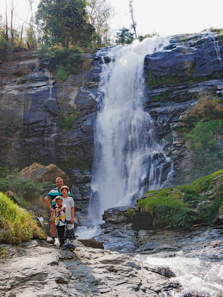 wachirathan wasserfall ausflug chiang mai nationalpark mit kindern