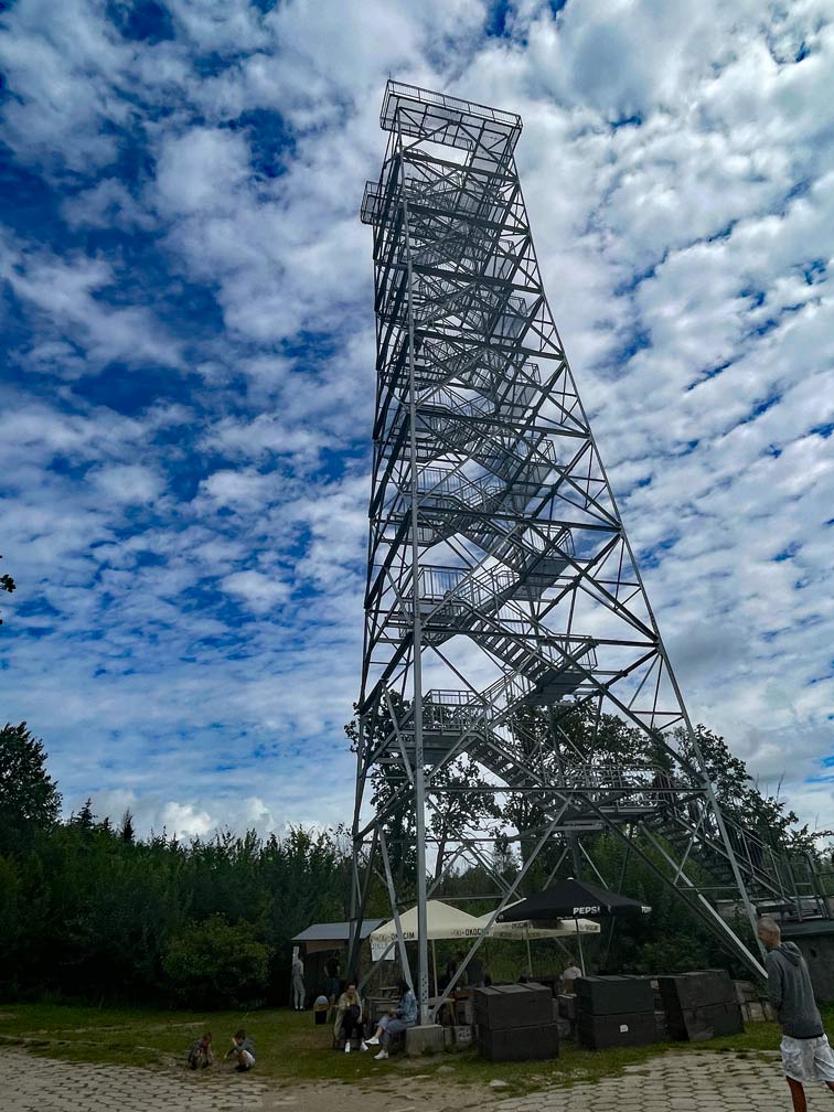 aussichtsturm-in-mauerwald